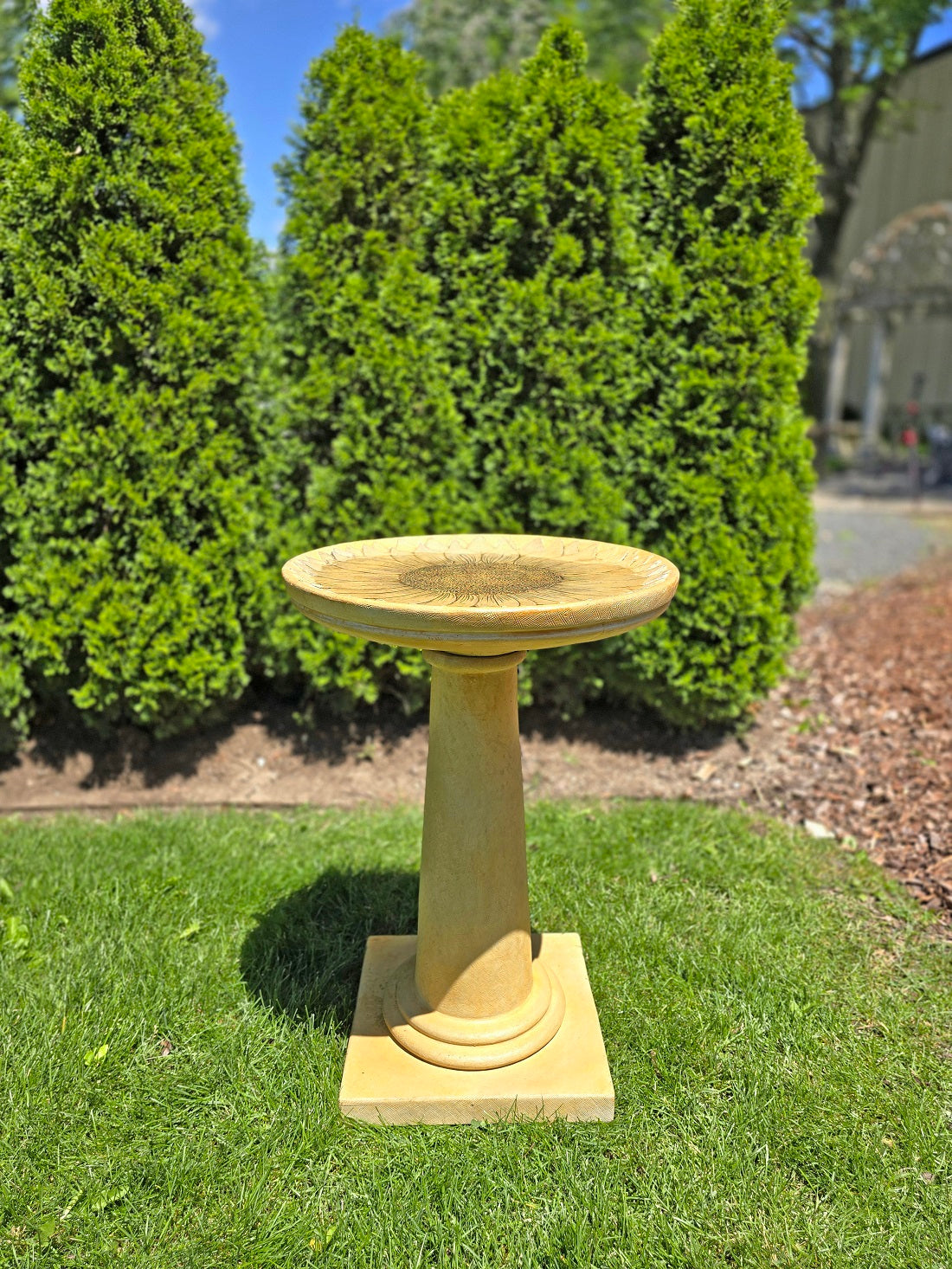 Birdbath, Concrete, Sunflower 2-Piece (H-2272)