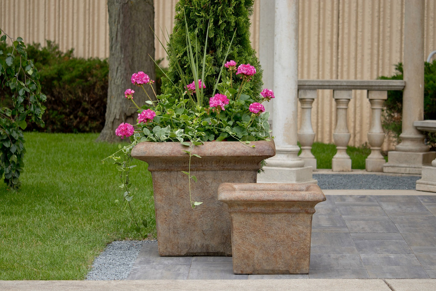 Planter, Concrete, Antiqued