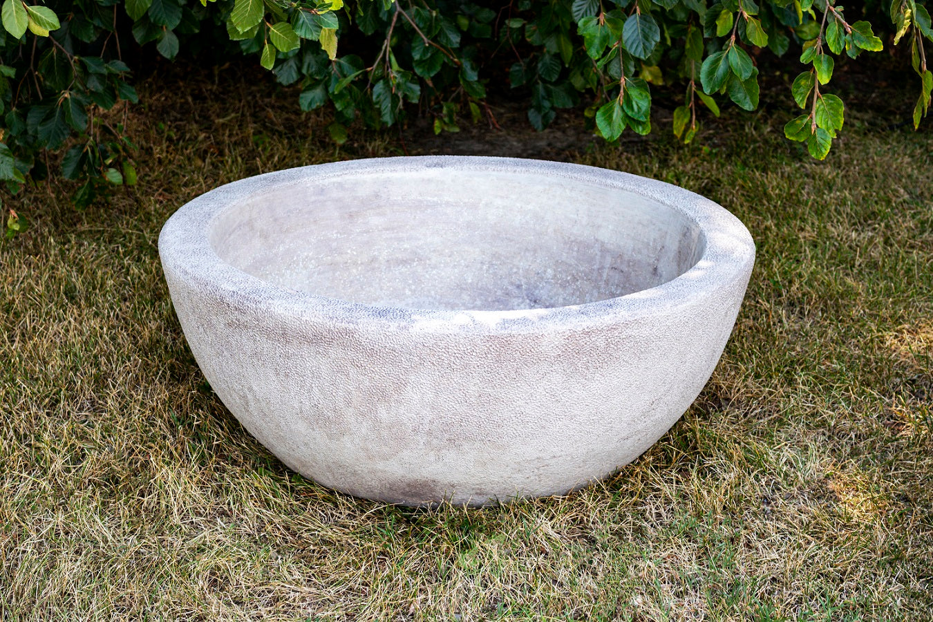 Planter, Corncrete, Low Bowl (HS-8481)
