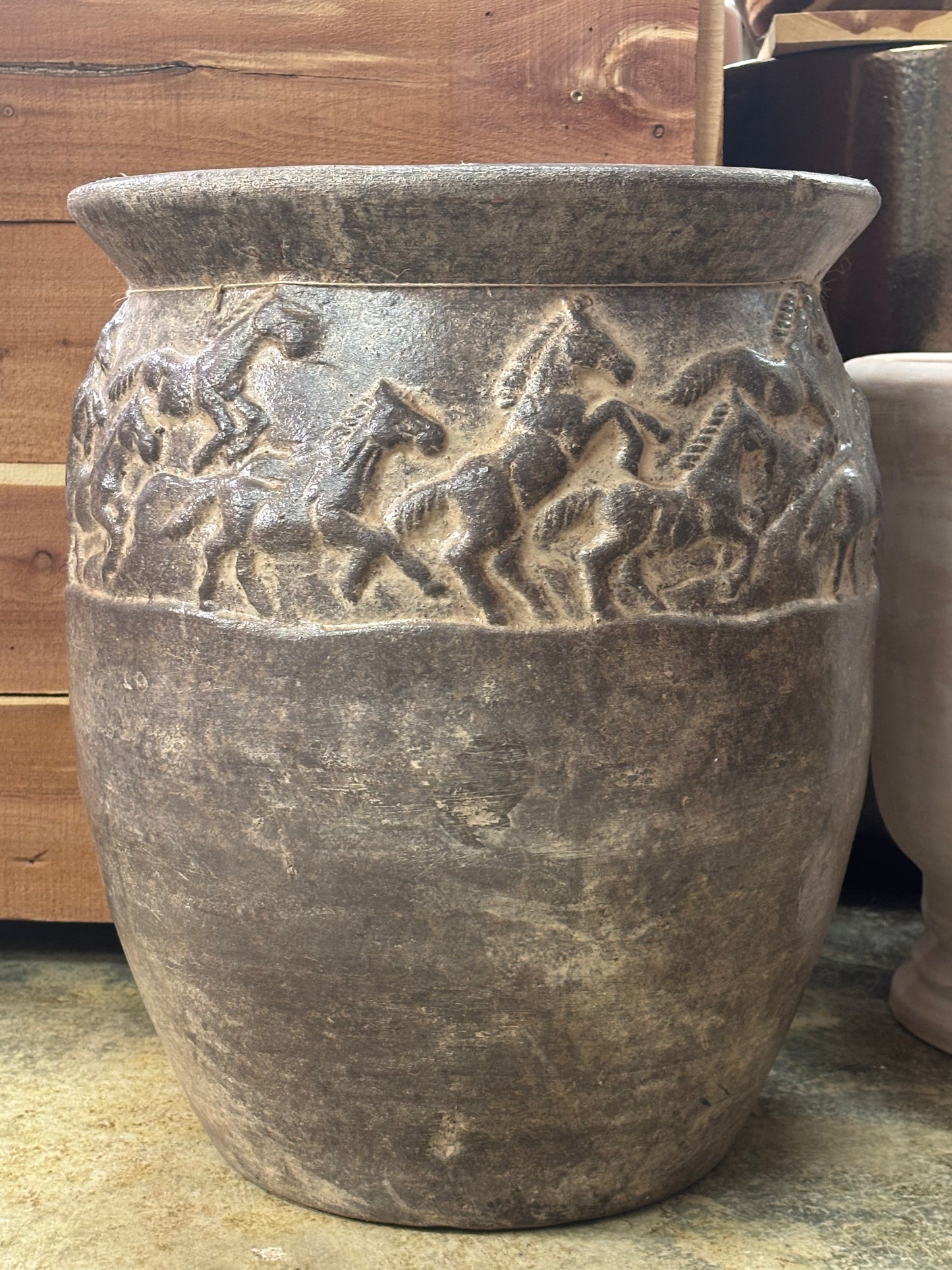 Planter, Concrete, Wild Horses Urn (Al-603-1502)