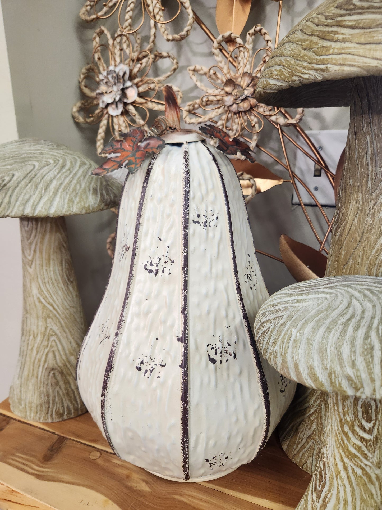 Sitter, Antique White Metal Gourd (CW HS 280, 250)