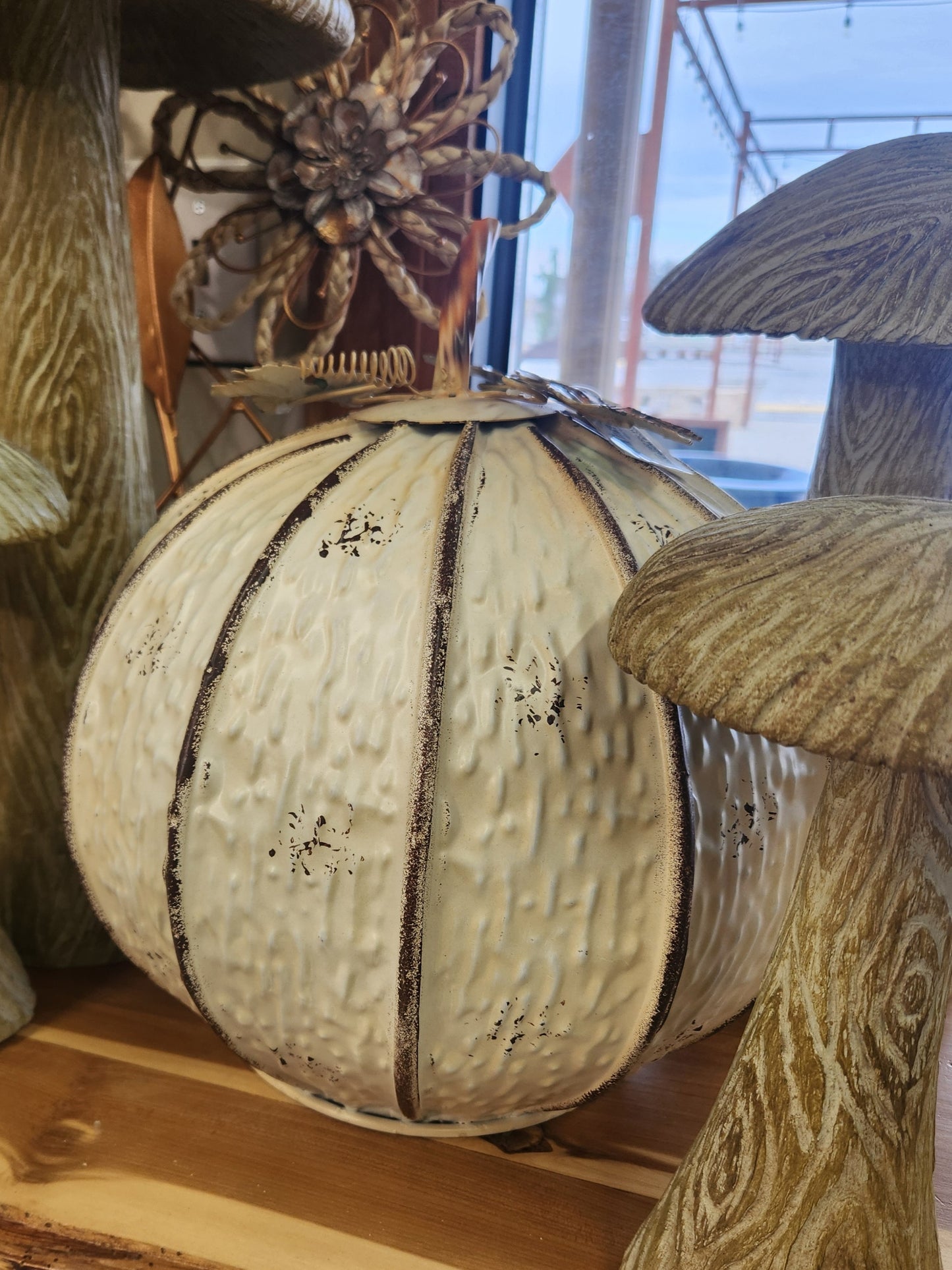 Sitter, Antique White Metal Gourd (CW HS 280, 250)
