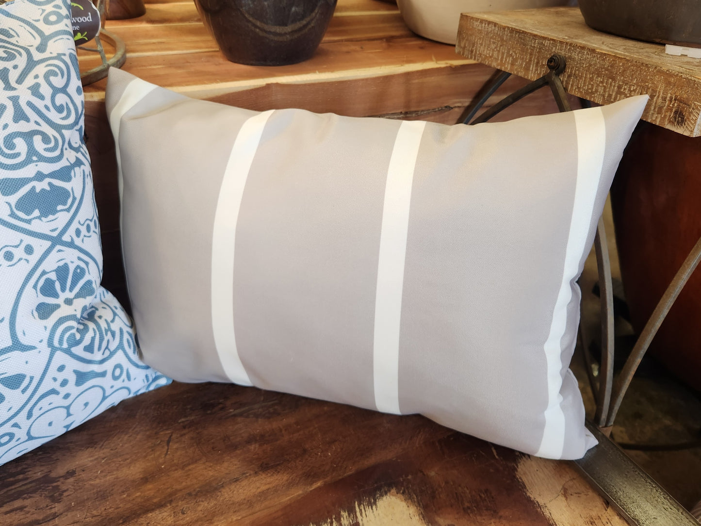 Pillow, Indoor/Outdoor Cottage Living (HRSR)