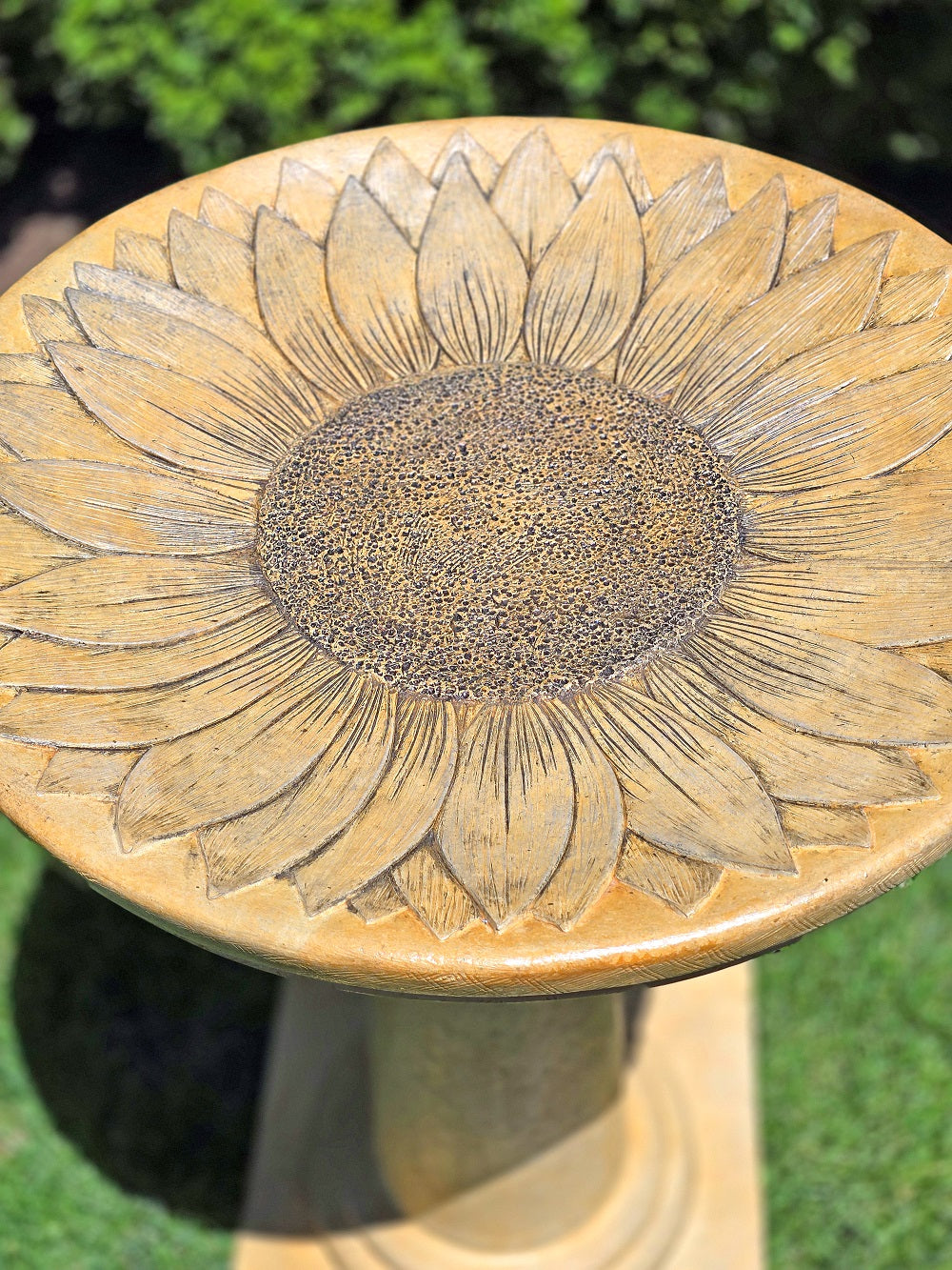 Birdbath- Sunflower