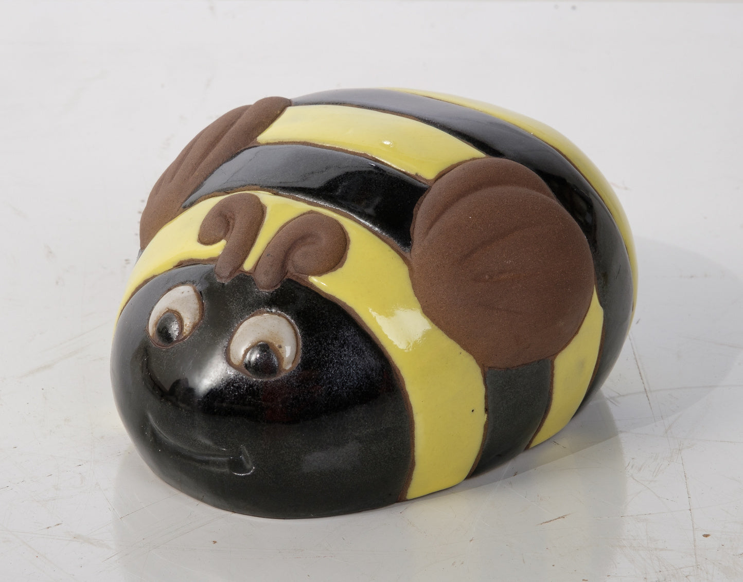 Statuary, Bumble Bee Glazed (Al-31-2158)
