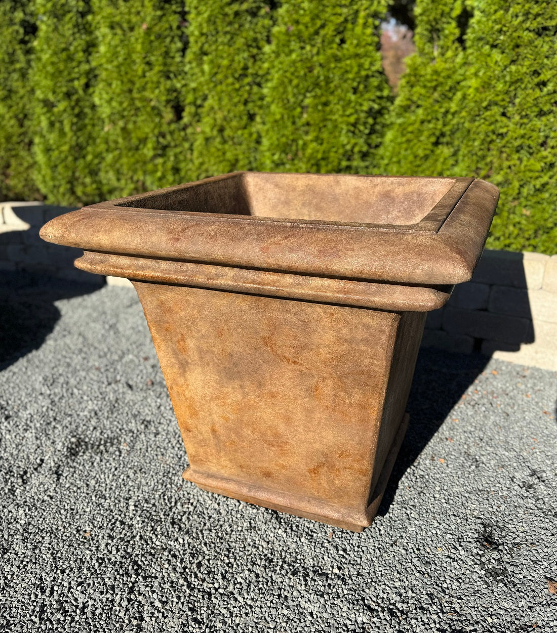 Planter, Concrete, Avanti II Series (Henri)