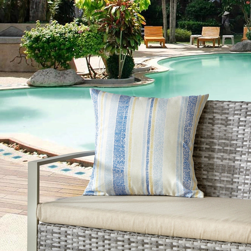 Pillow, Indoor/Outdoor Cottage Living Fleur De Lis (HRSR)
